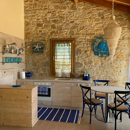 Villa Nous Village