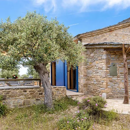 Nous Village * Alikí