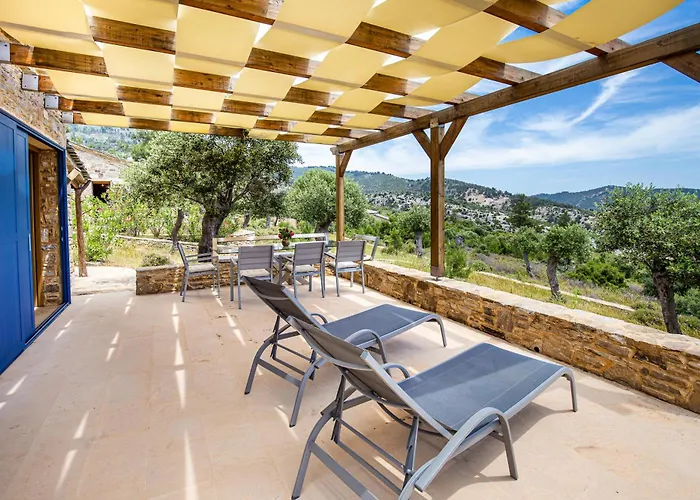 וילה Nous Village *