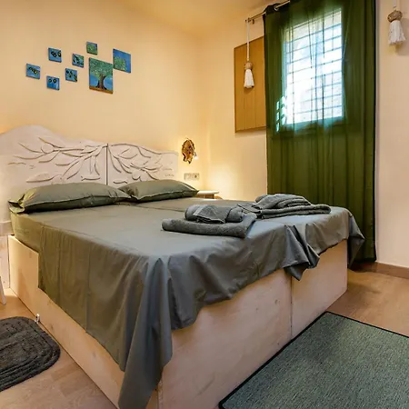 Nous Village Αλυκή