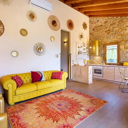 Villa Nous Village *