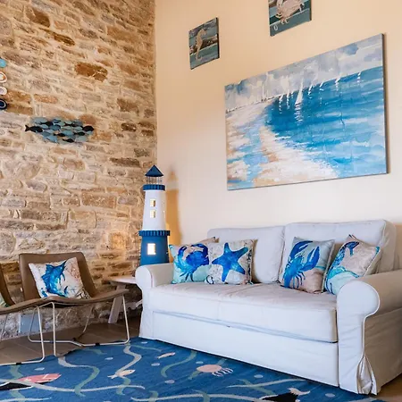 Nous Village Villa Alikí