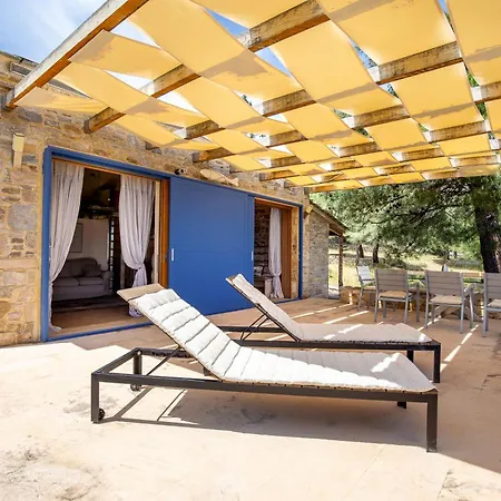 Villa Nous Village